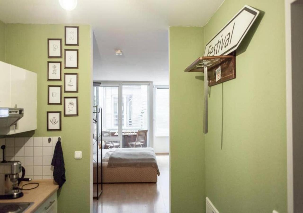 Zentrale - Ferienwohnung Am Thomaskirchhof Leipzig Exteriör bild